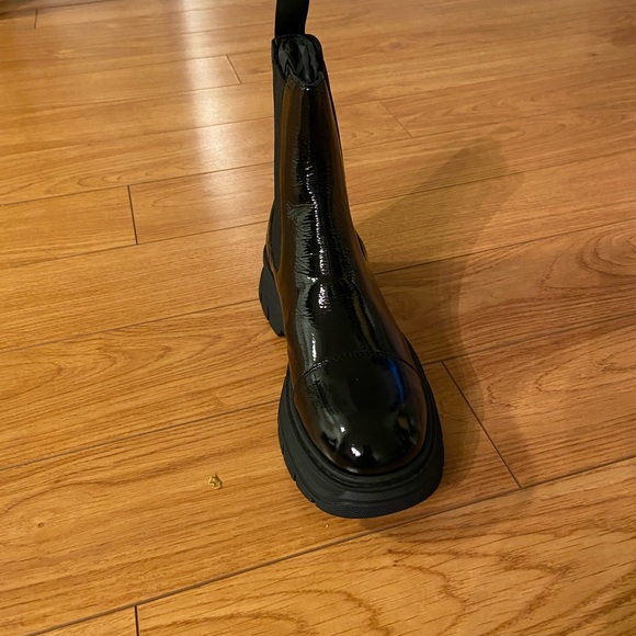 L’INTERVALLE Black Naplack Lug Sole Shoes - Picture 7 of 8